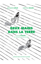 Deux mains dans la terre