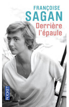 Derrière l'épaule